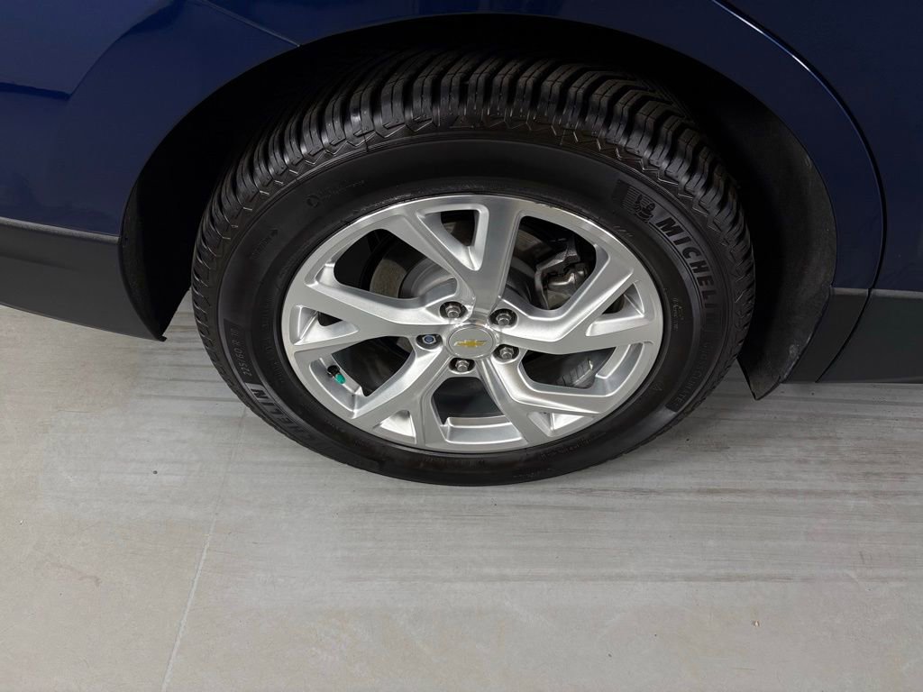 Used 2019 Chevrolet Equinox LT w/ Sun & Navigation Package image 13