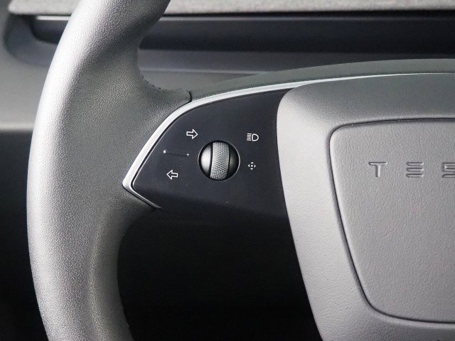 Used 2025 Tesla Model 3 Long Range image 21