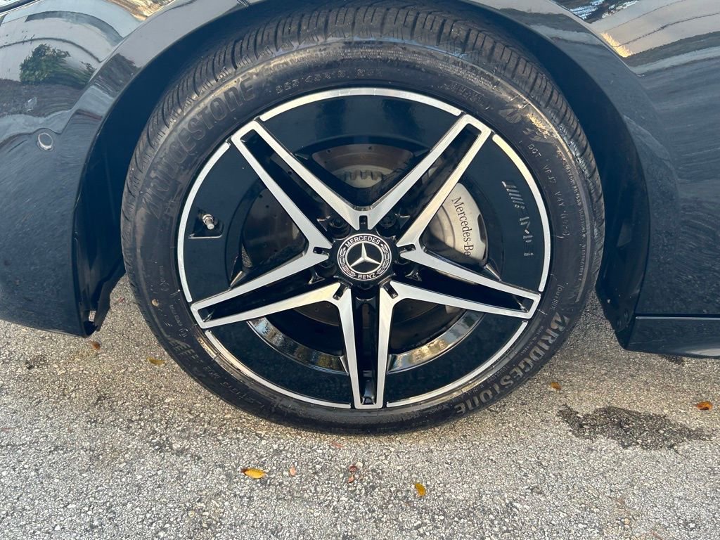 Used 2025 Mercedes-Benz C 300 4MATIC Sedan image 31
