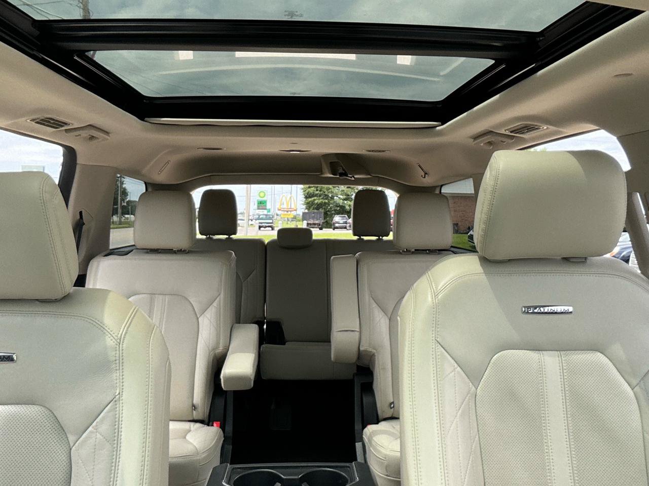 Used 2019 Ford Expedition Platinum AWD/4WD image 26