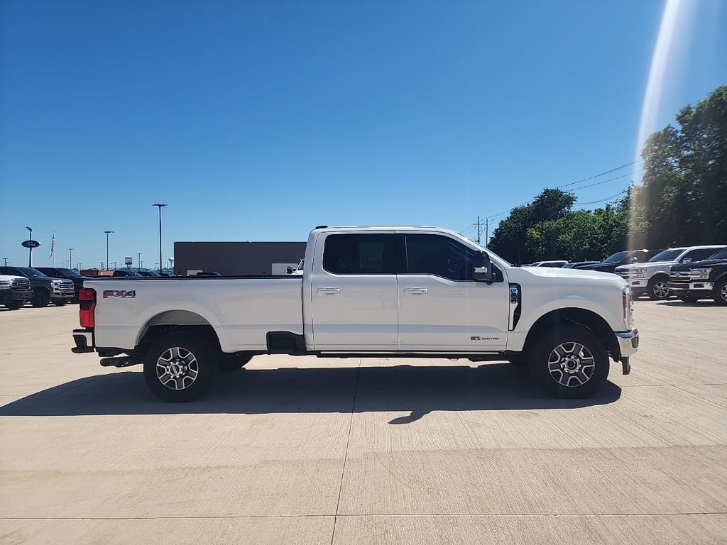 Used 2025 Ford F350 Lariat w/ Lariat Ultimate Package AWD/4WD image 2
