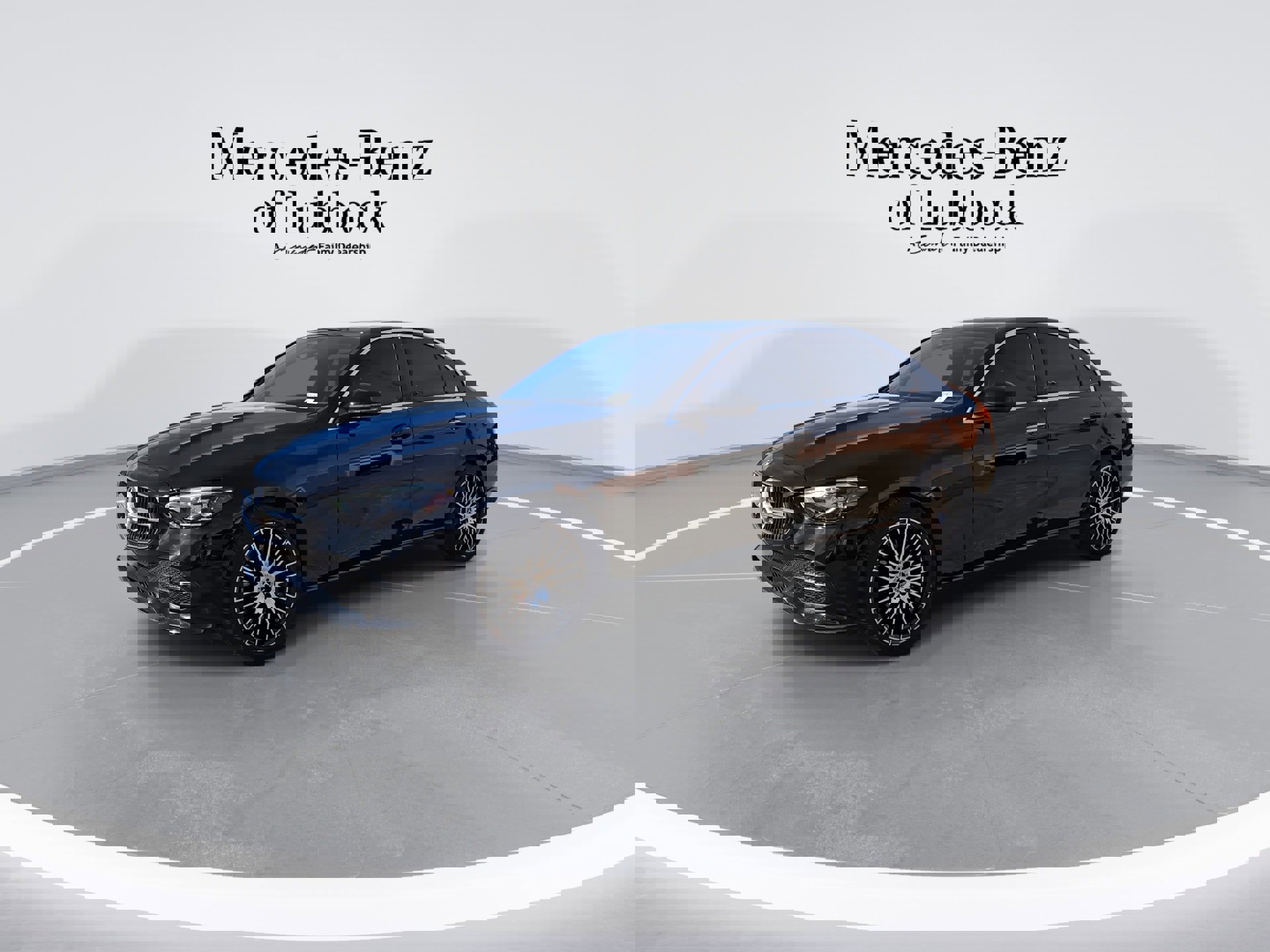 Used 2024 Mercedes-Benz C 300 Sedan image 4