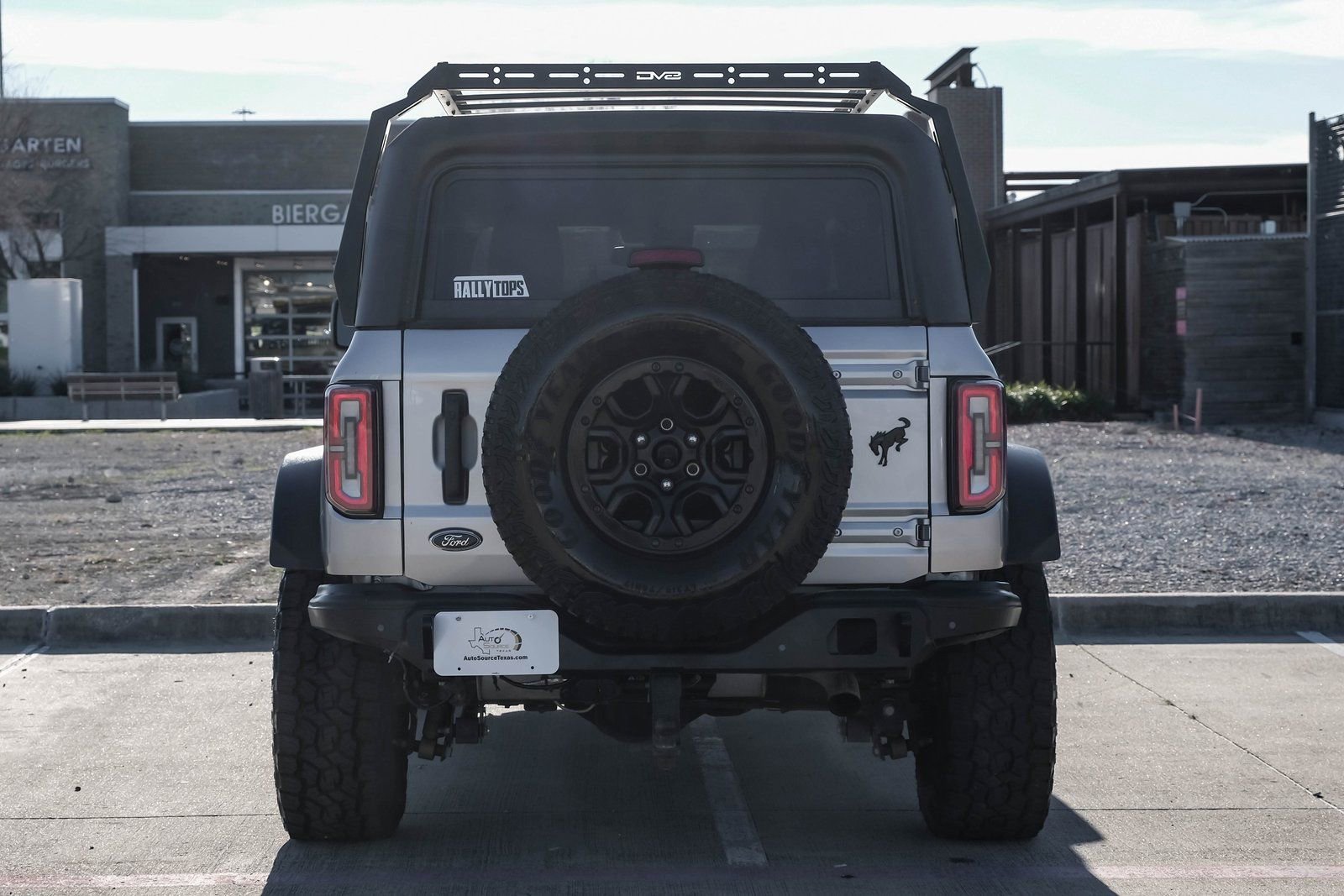 Used 2022 Ford Bronco Wildtrak image 10