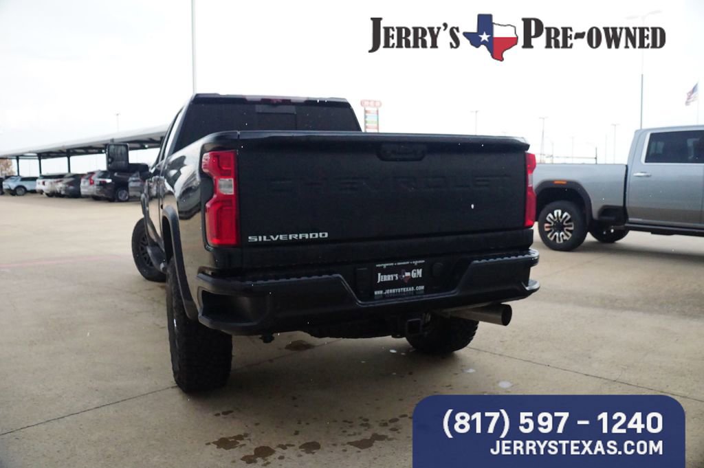 Used 2024 Chevrolet Silverado 2500 ZR2 w/ Technology Package image 4