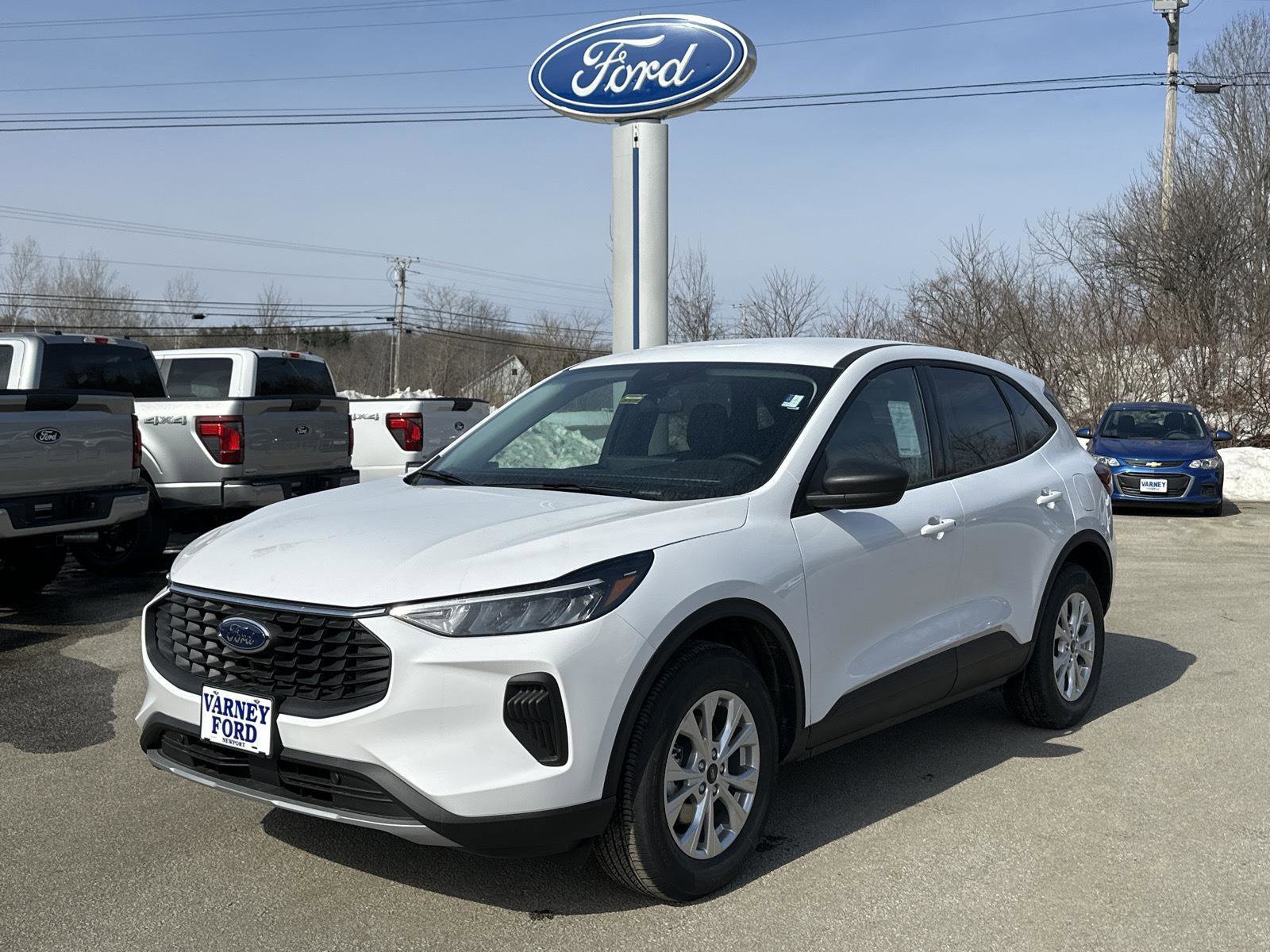 New 2025 Ford Escape SE image 1