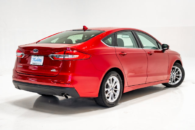 Used 2020 Ford Fusion SE FWD image 30