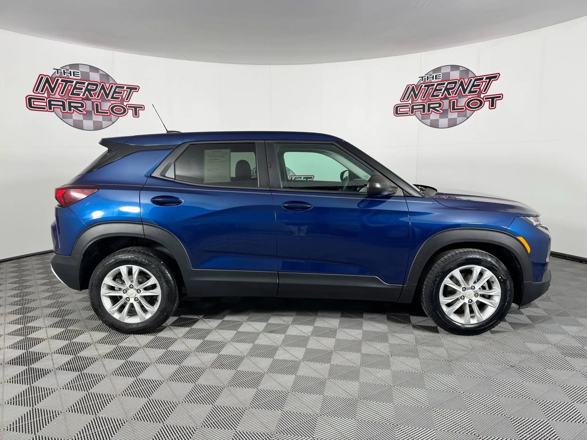 Used 2021 Chevrolet TrailBlazer LS FWD image 8