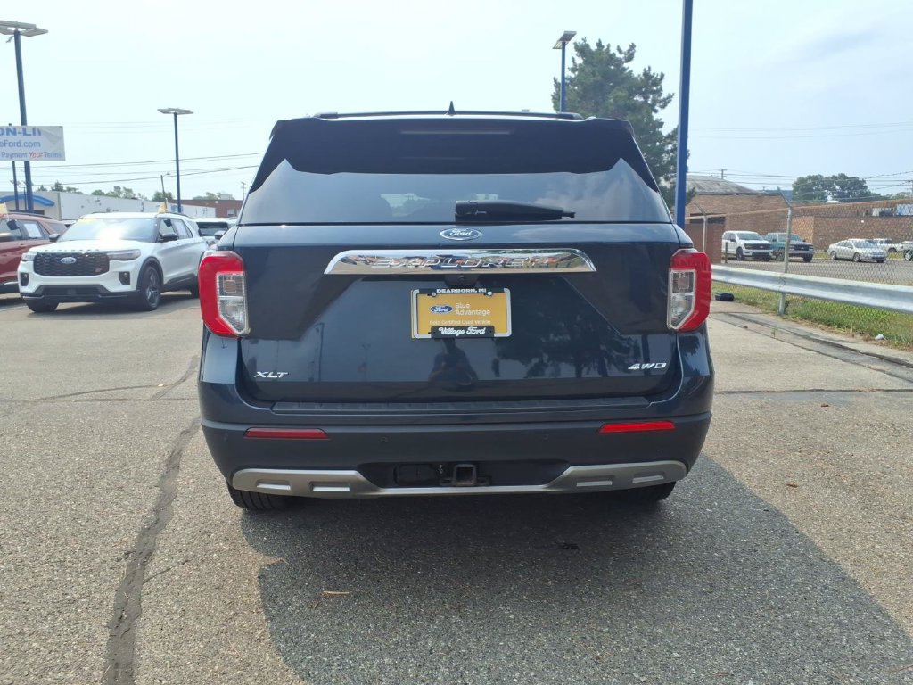 Certified 2023 Ford Explorer XLT w/ Equipment Group 202A AWD/4WD image 8