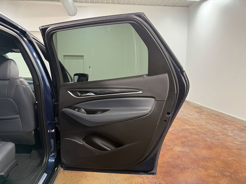 Used 2023 Buick Enclave Essence AWD/4WD image 64