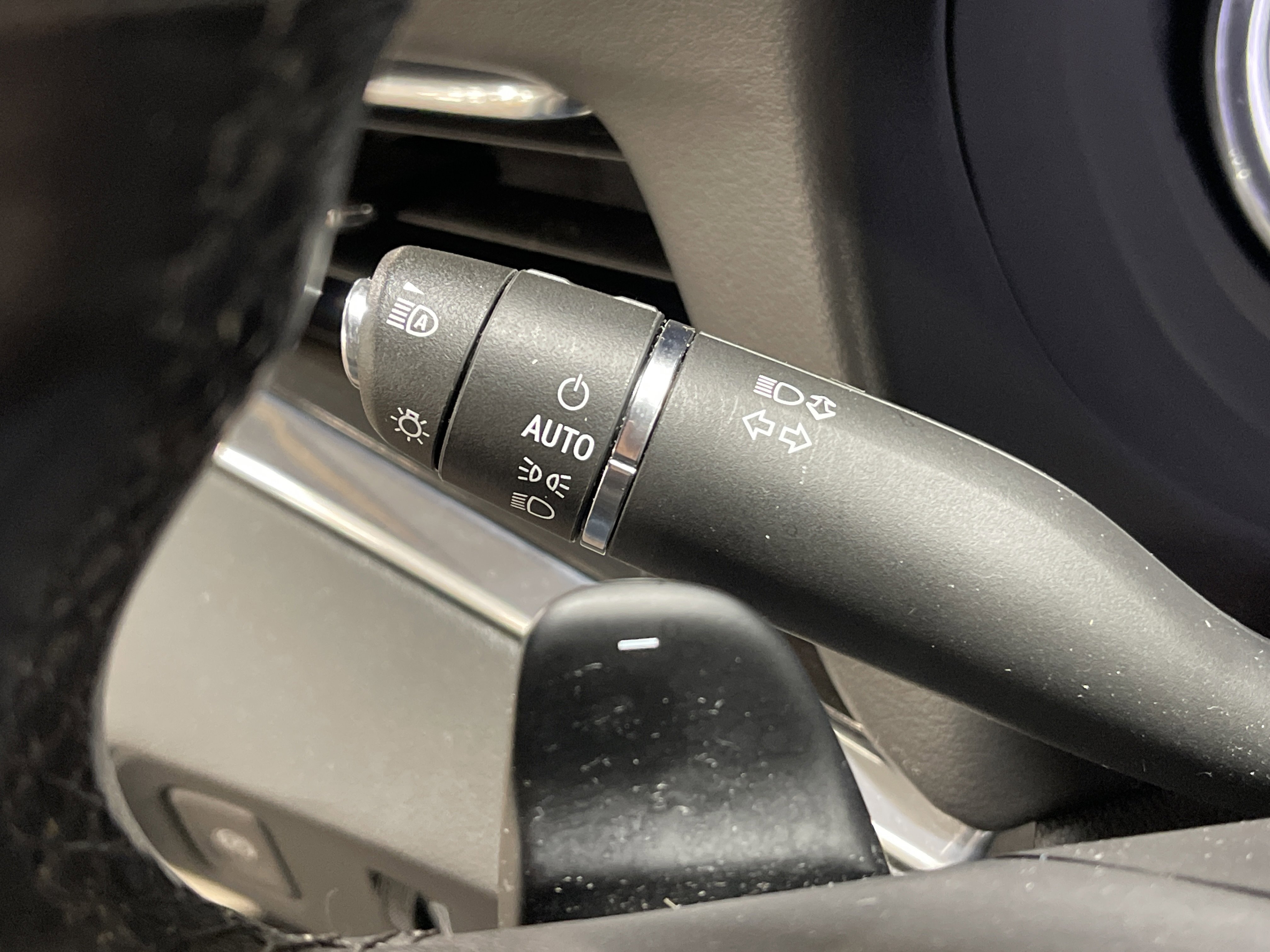 Used 2023 Buick Enclave Essence w/ Trailering Package, 5000 lbs. image 21