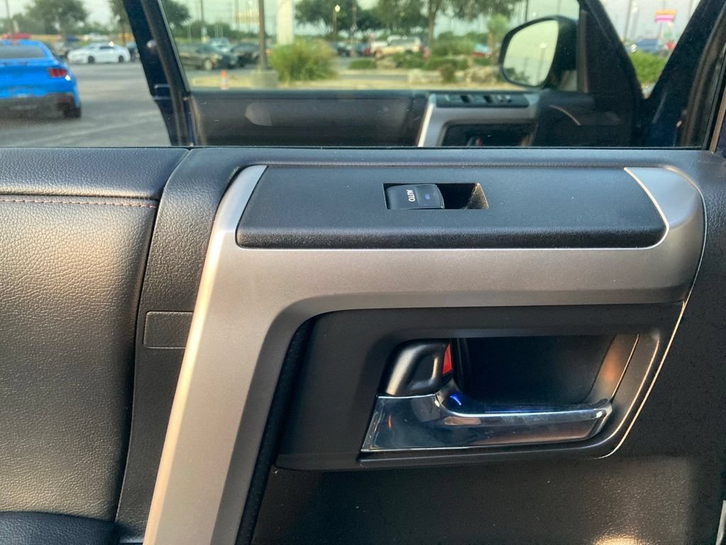 Used 2024 Toyota 4Runner Limited RWD image 12