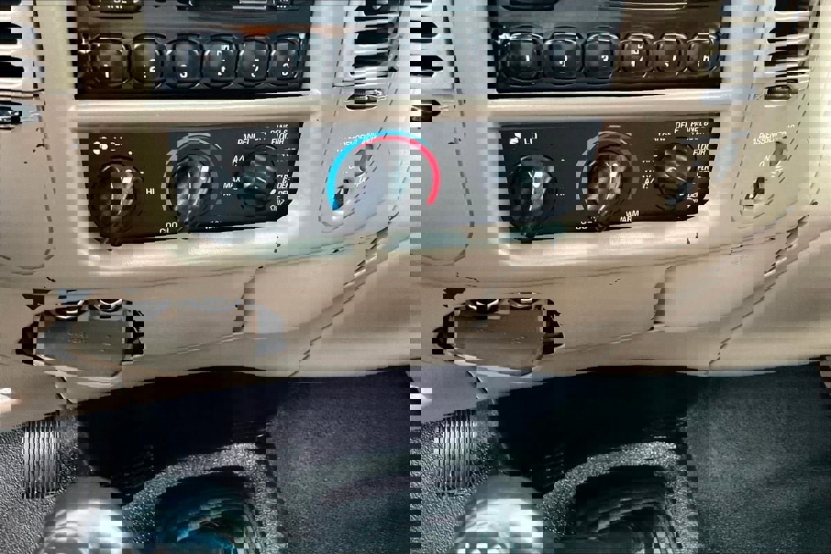 Used 2003 Ford F150 XL RWD image 16