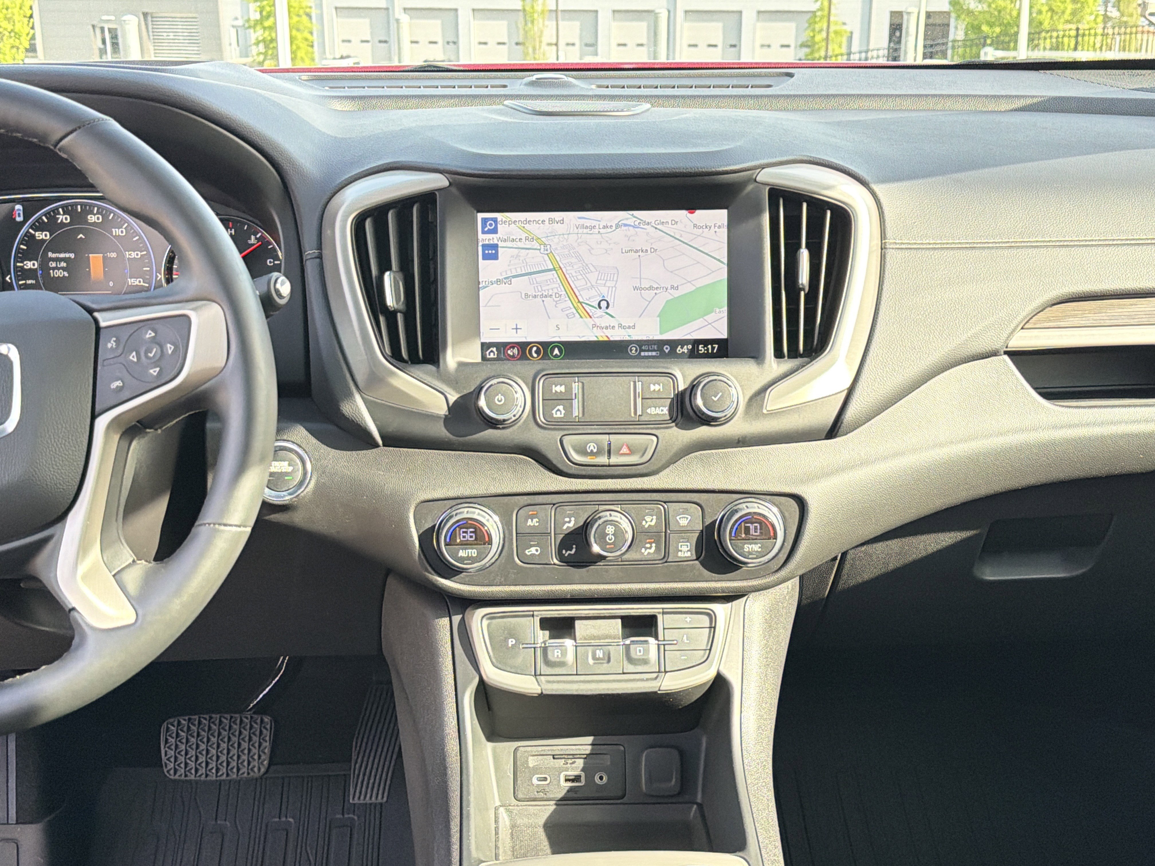 Used 2024 GMC Terrain Denali w/ Denali Premium Package image 31