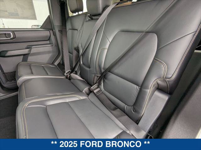 New 2025 Ford Bronco Badlands AWD/4WD image 18