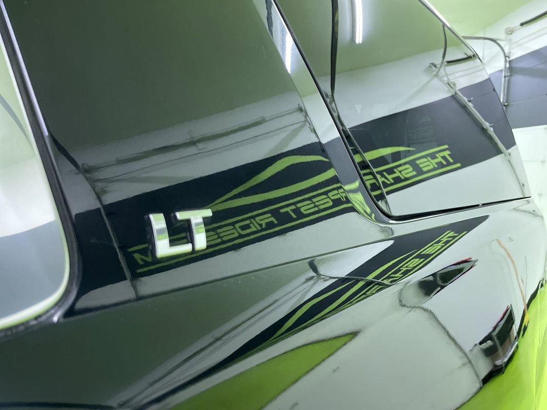 Used 2016 Chevrolet Suburban LT image 14