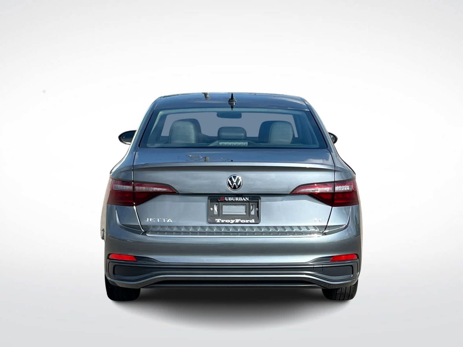 Used 2024 Volkswagen Jetta SE w/ Panoramic Sunroof Package FWD image 7