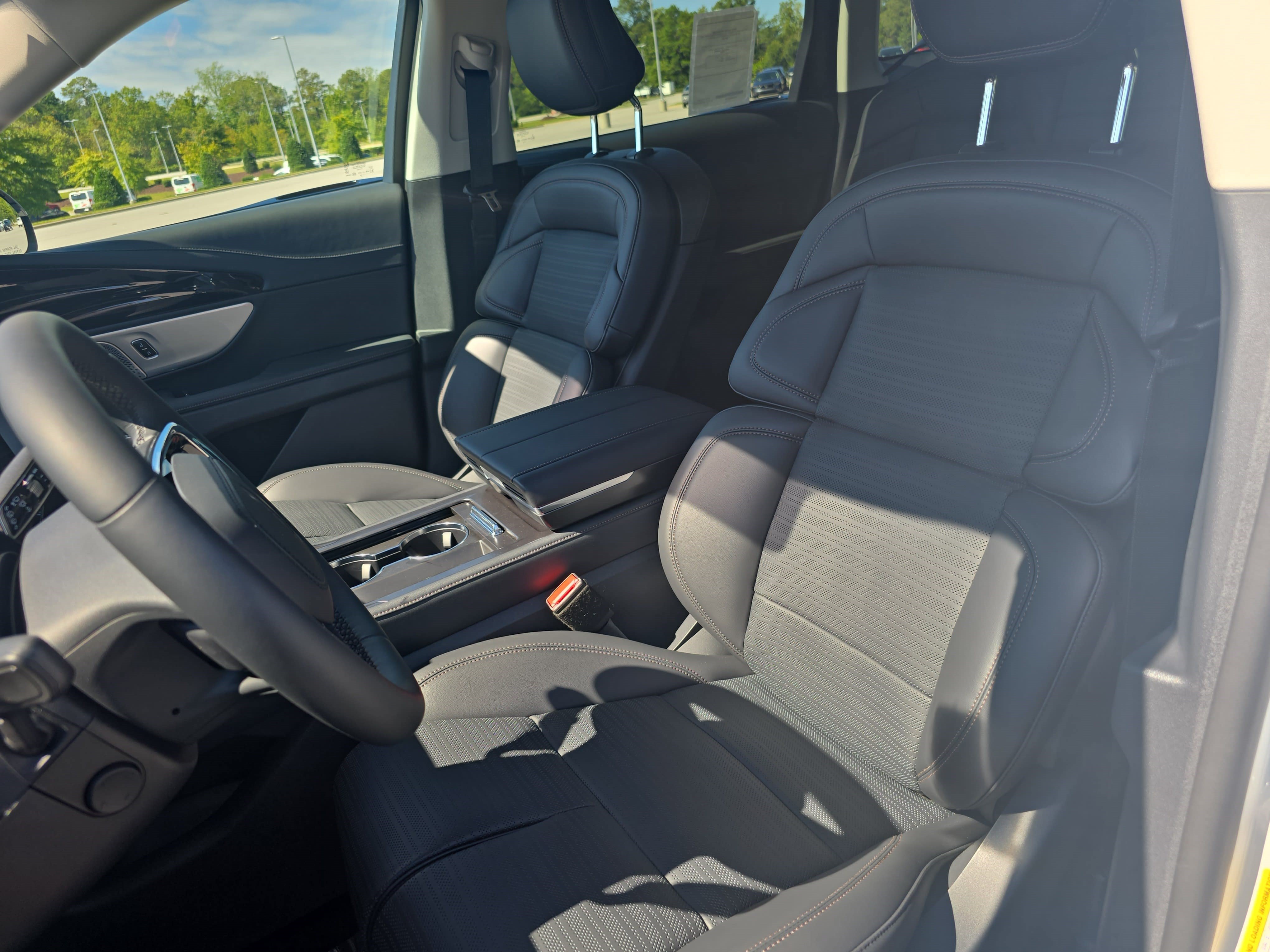 New 2026 Lincoln Nautilus Reserve AWD/4WD image 15