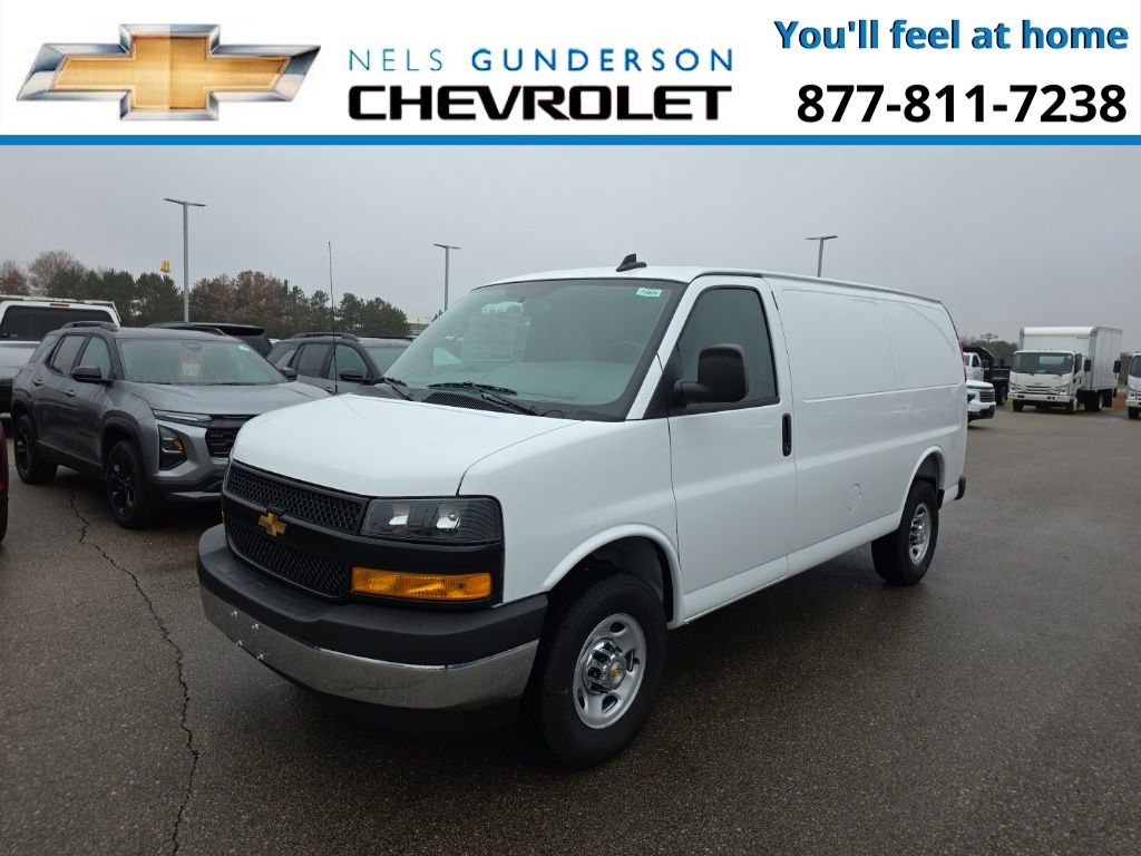New 2025 Chevrolet Express 3500 image 3