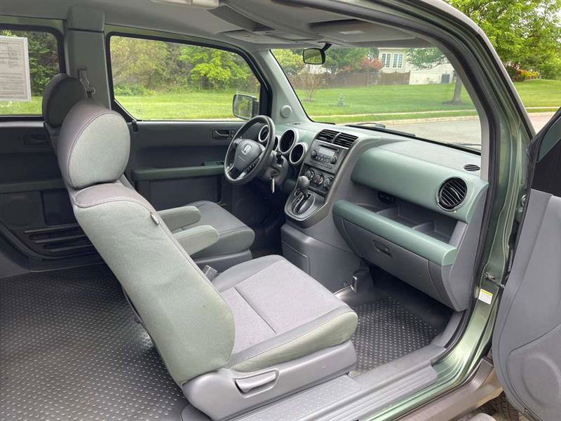 Used 2005 Honda Element EX image 81
