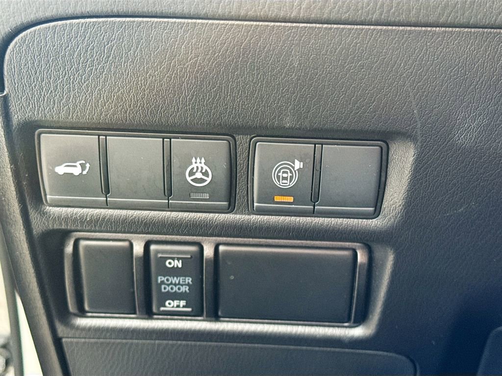 Used 2023 Nissan Armada Platinum w/ Captain's Chairs Package image 11