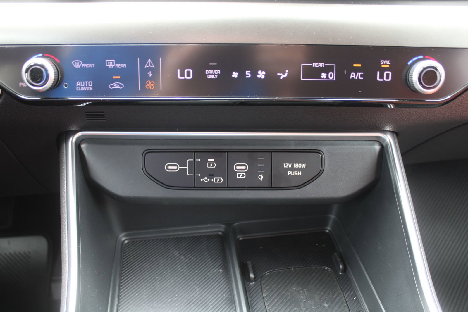 New 2026 Kia Carnival SX Prestige image 51