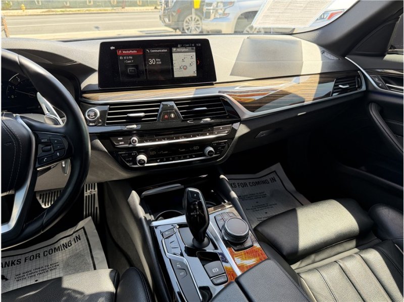 Used 2018 BMW 540i w/ Premium Package RWD image 38