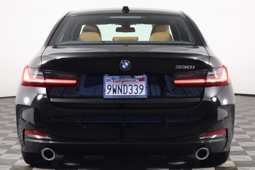 Used 2026 BMW 330i Sedan w/ Convenience Package RWD image 5