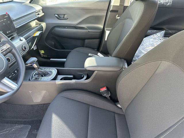 New 2027 Hyundai Kona SE FWD image 22