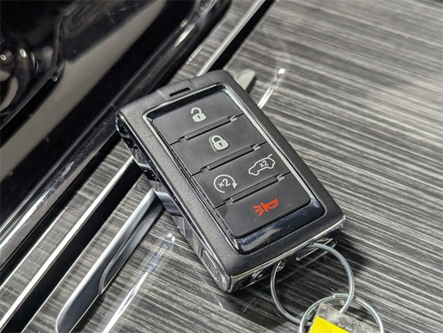 Used 2022 Jeep Wagoneer Series III w/ Flexible Seating Group image 24