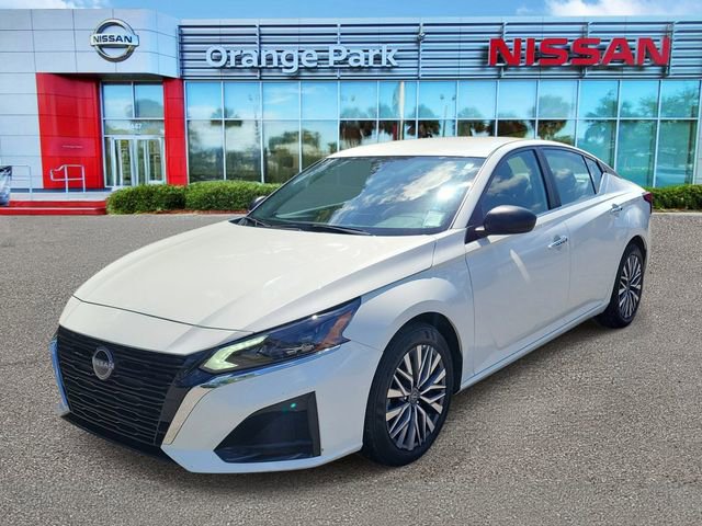 Used 2025 Nissan Altima 2.5 SV image 4