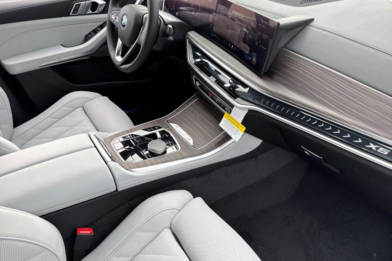 Used 2026 BMW X5 xDrive40i AWD/4WD image 26