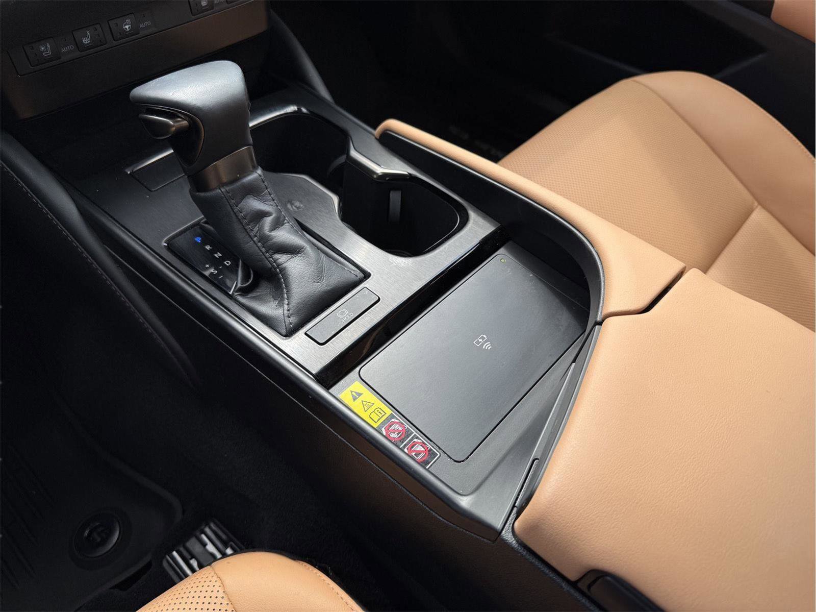 Certified 2023 Lexus ES 250 w/ Premium Package AWD/4WD image 18