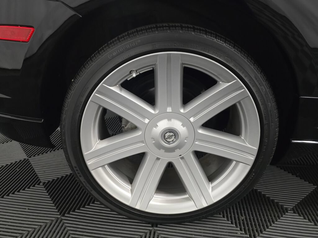 Used 2006 Chrysler Crossfire Limited RWD image 18