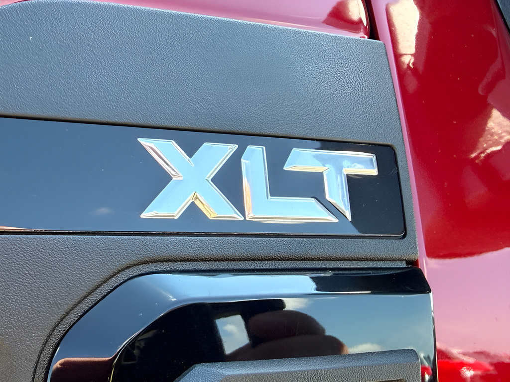 New 2026 Ford F250 XLT w/ XLT Premium Package AWD/4WD image 19