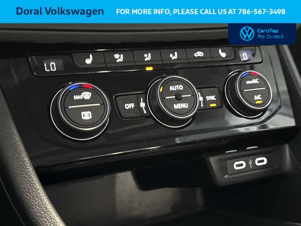 Certified 2024 Volkswagen Jetta SE FWD image 26