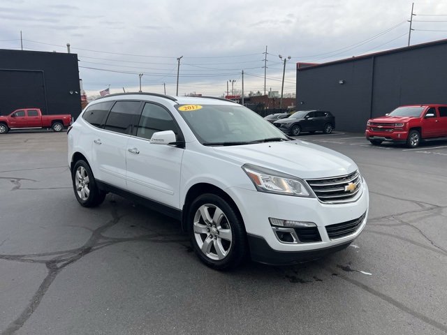 Used 2017 Chevrolet Traverse LT w/ Style and Technology Package