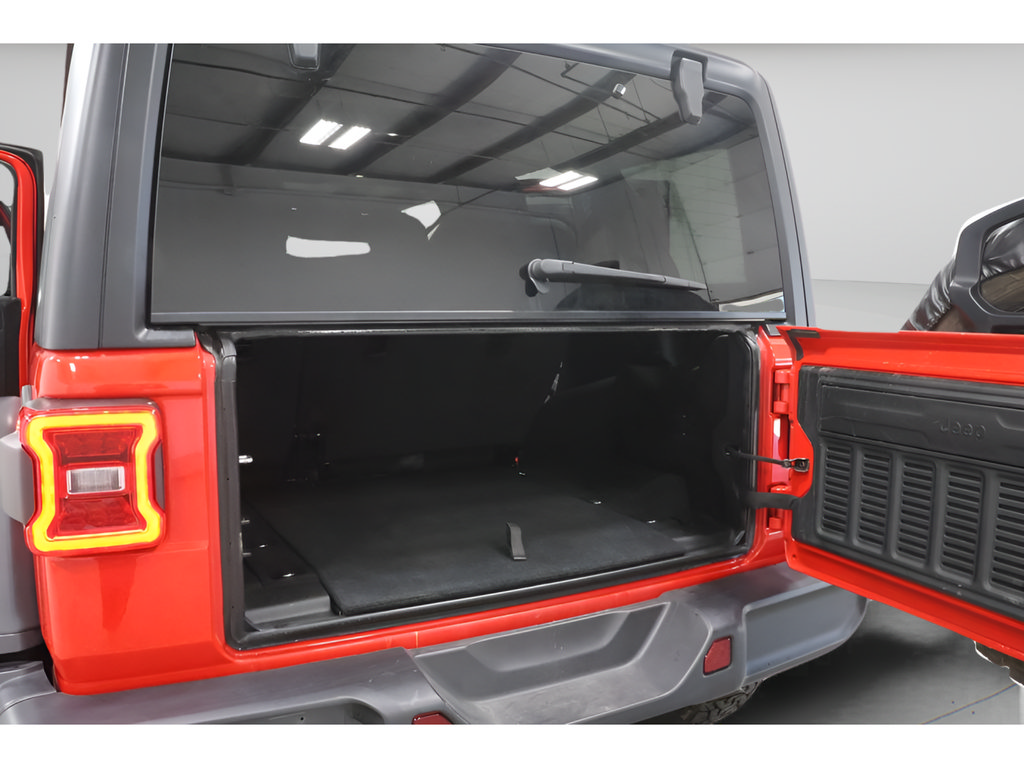 Used 2026 Jeep Wrangler Unlimited Rubicon AWD/4WD image 26