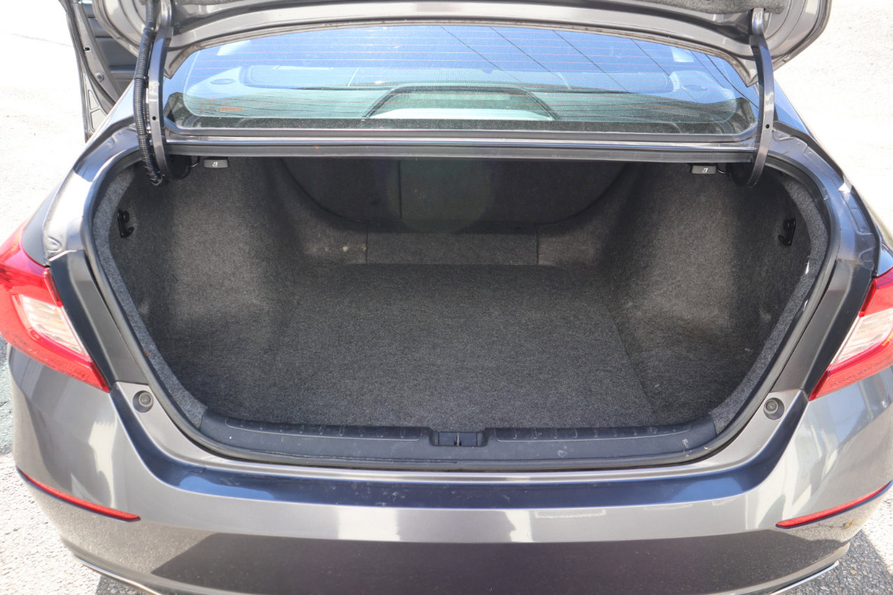 Used 2018 Honda Accord Sport image 22