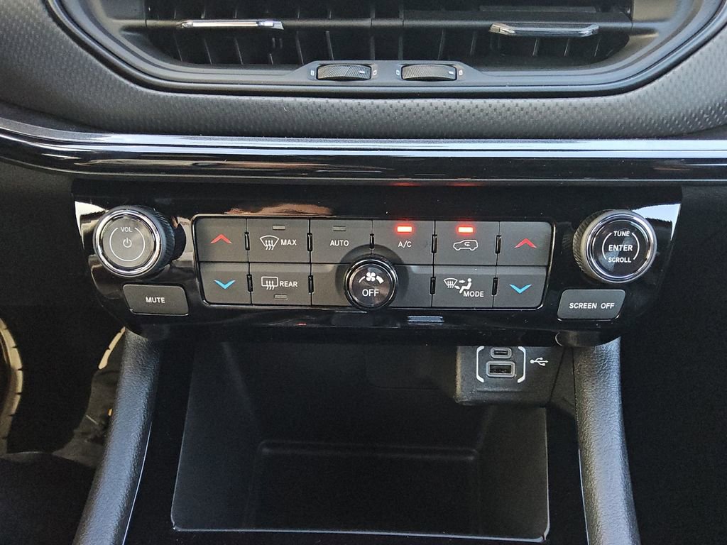 New 2026 Jeep Compass Limited image 21