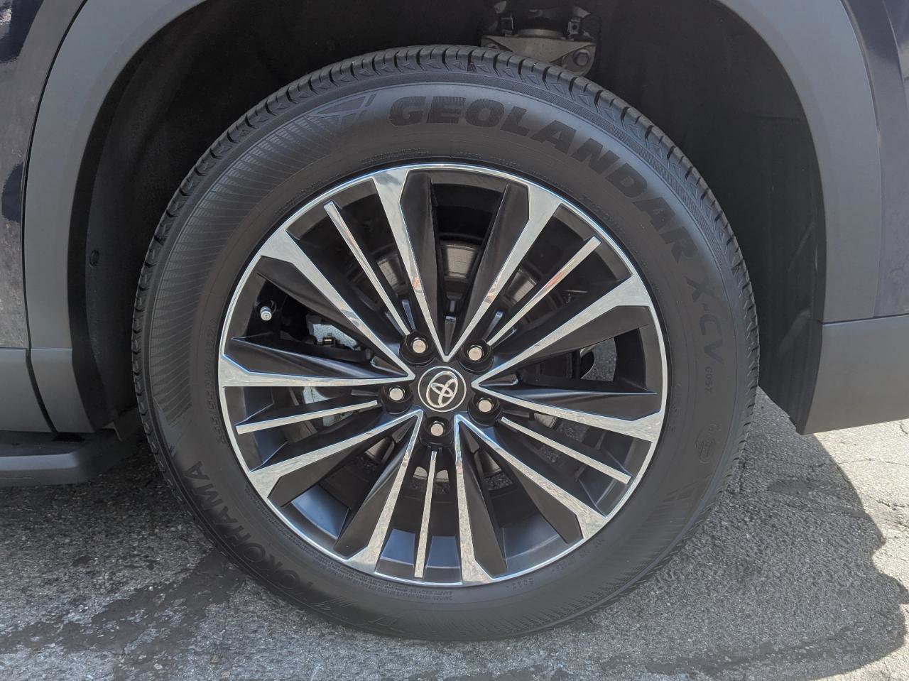 Used 2024 Toyota Grand Highlander AWD Hybrid image 63