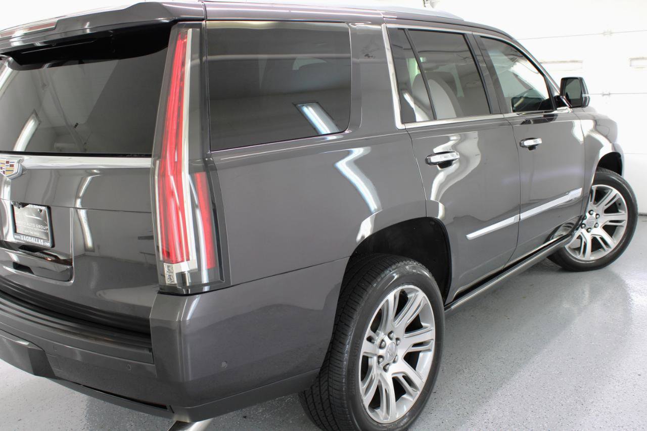 Used 2018 Cadillac Escalade Premium Luxury image 15
