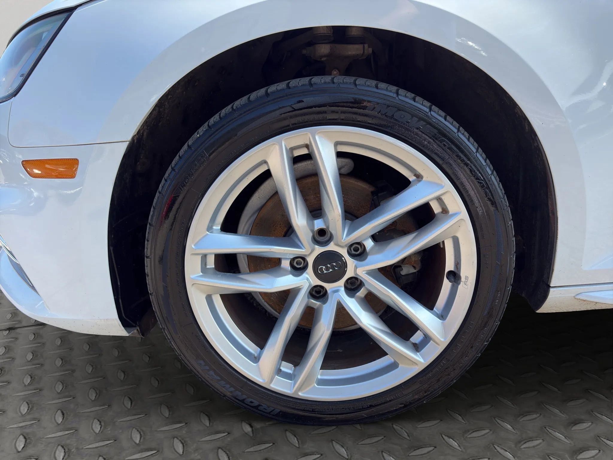 Used 2017 Audi A4 2.0T Ultra Premium w/ Convenience Package FWD image 25