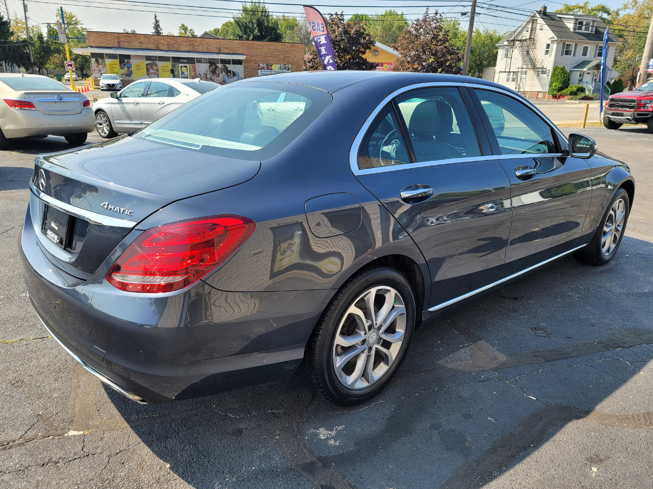 Used 2015 Mercedes-Benz C 300 4MATIC Sedan image 5