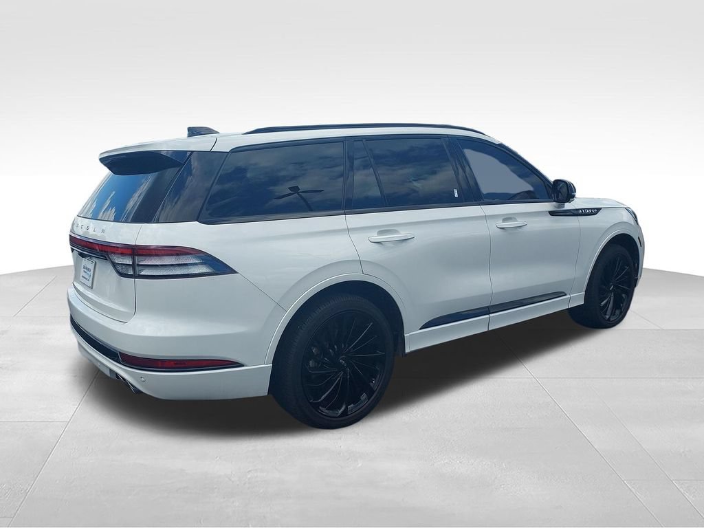 Used 2025 Lincoln Aviator Reserve w/ Jet Appearance Package AWD/4WD image 5