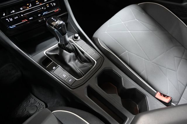 Used 2025 Volkswagen Jetta Sport image 18