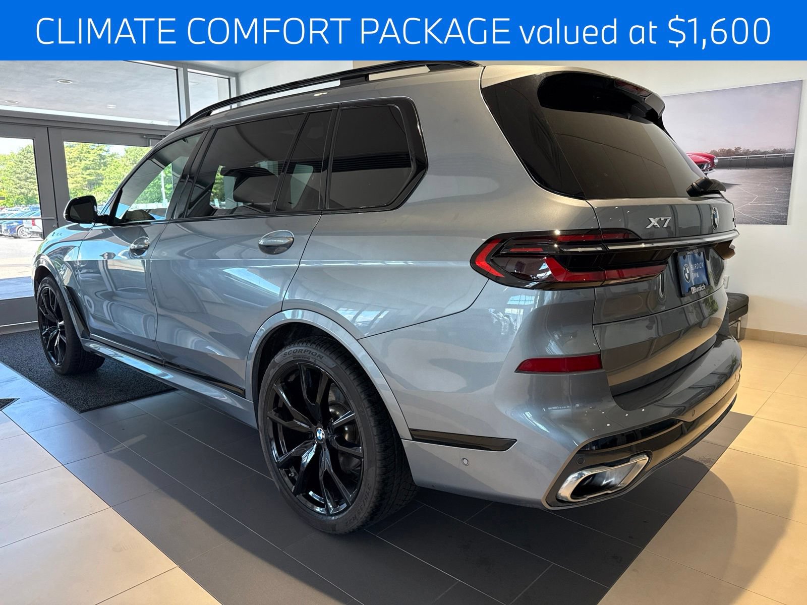 Certified 2024 BMW X7 xDrive40i w/ Executive Package AWD/4WD image 7