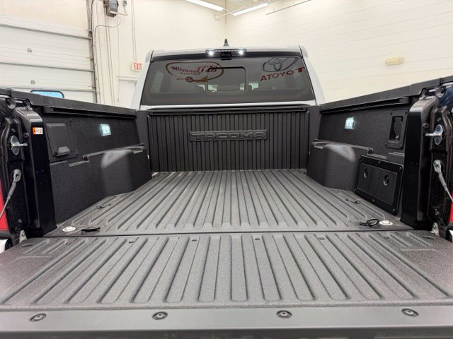 New 2026 Toyota Tacoma Limited AWD/4WD image 36