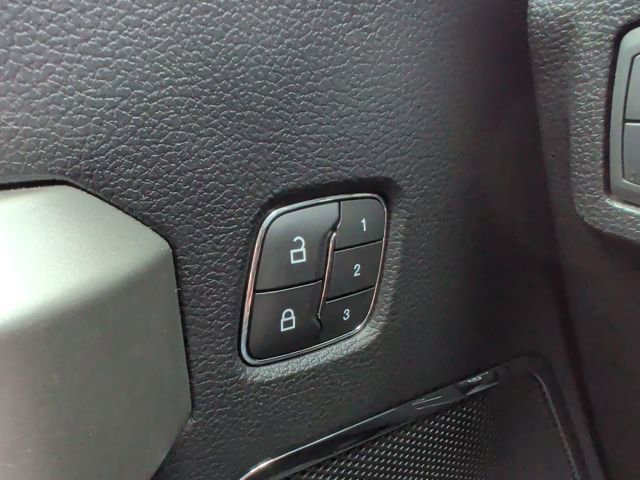 Certified 2019 Ford F150 Lariat w/ Equipment Group 502A Luxury AWD/4WD image 30