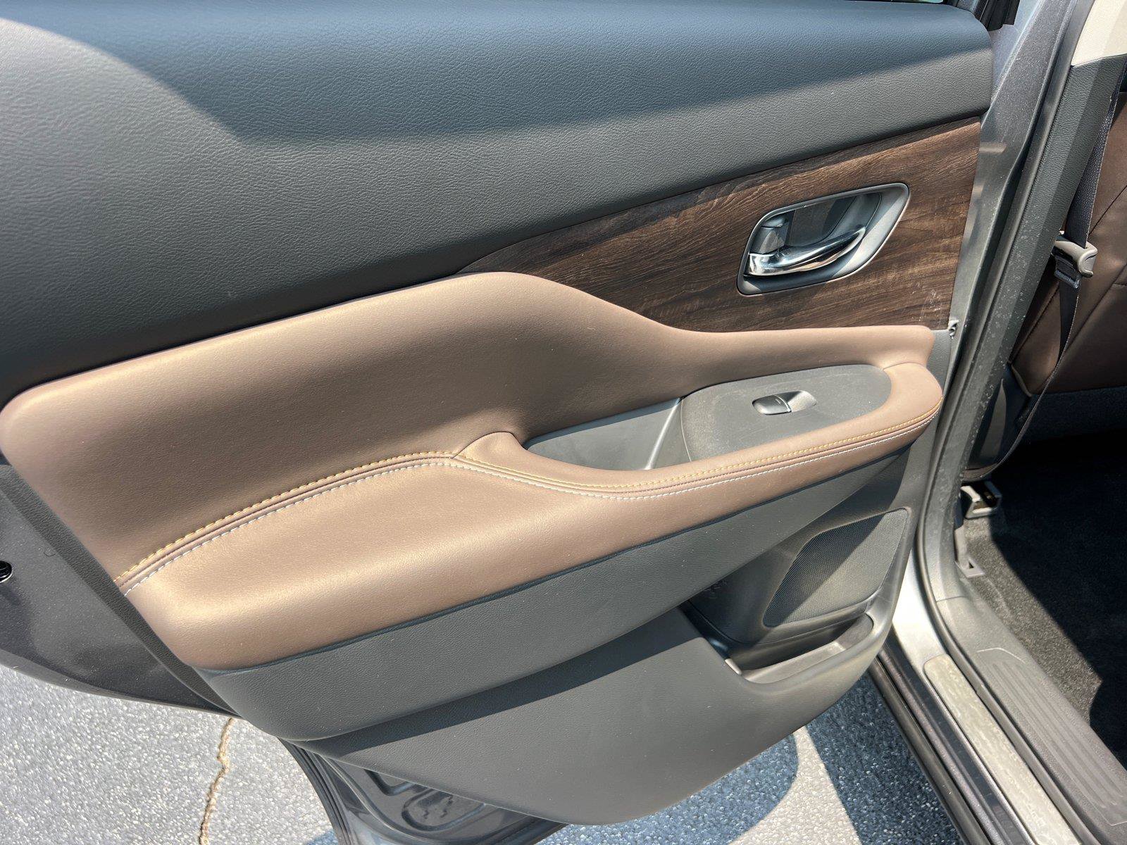 Used 2024 Nissan Murano Platinum w/ Cargo Package FWD image 22
