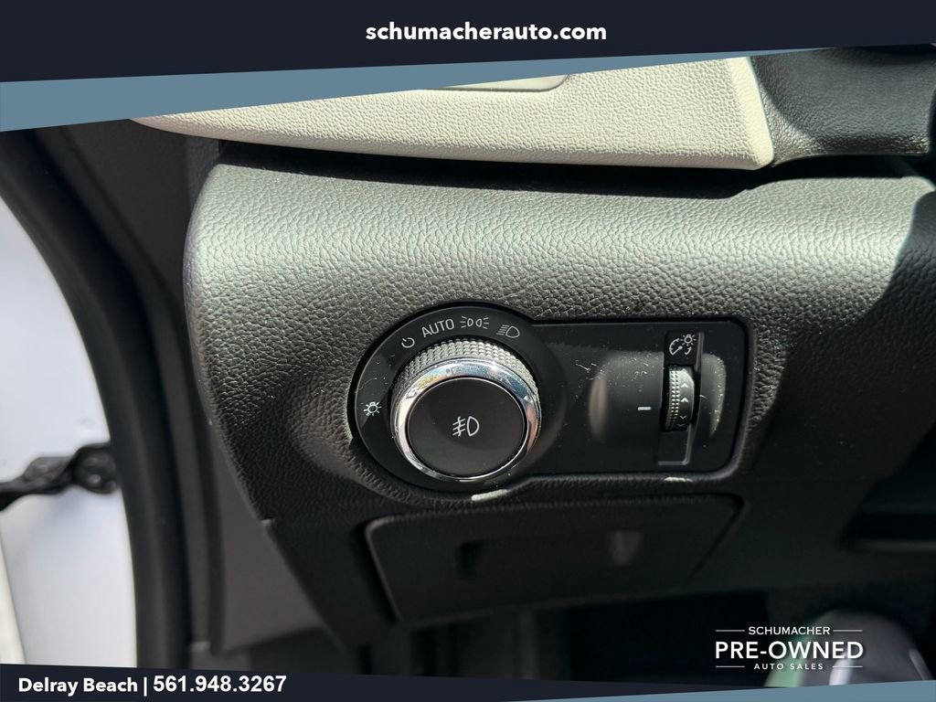 Used 2015 Buick Verano Convenience FWD image 28